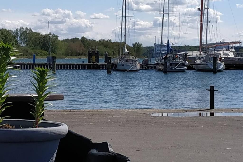 Traveloge Mit Schwimmbad Und Sauna Lübeck Eksteriør billede